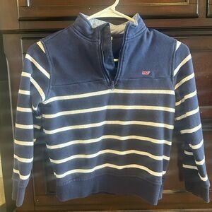 Unisex vineyard vines for target pull over